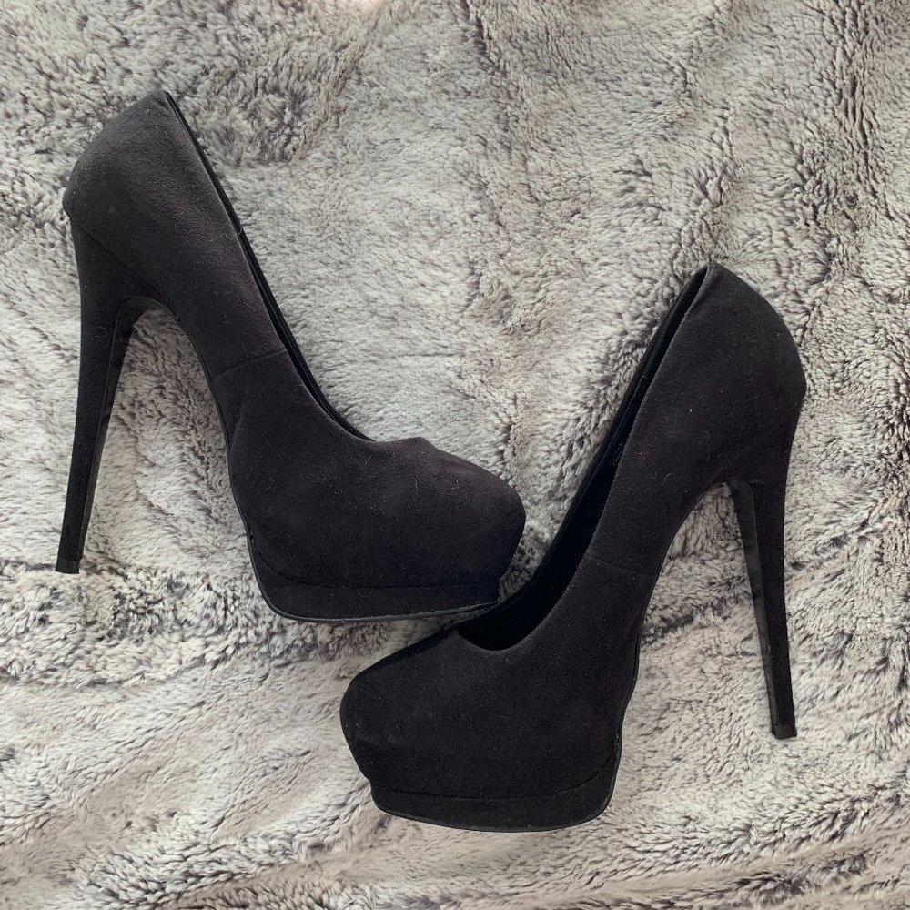 Steve Madden Oliveaa Sexy Suede Black Heels